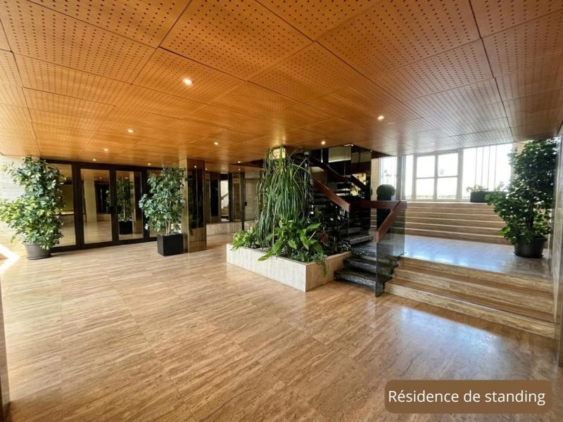 Appartement - 87 m² - 4 pièces