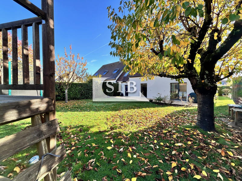 Maison - 168 m² - 8 pièces