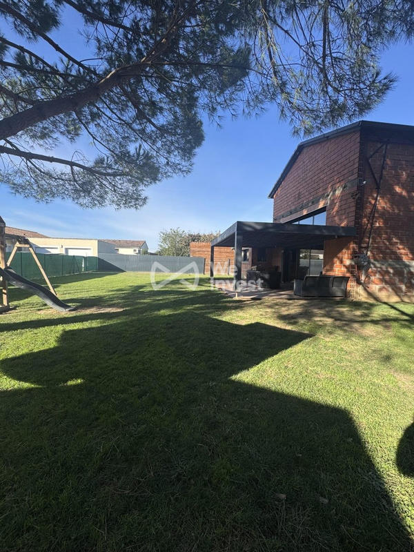 Maison - 137 m² - 5 pièces