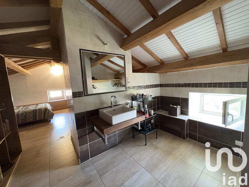 Maison - 241 m² - 7 pièces