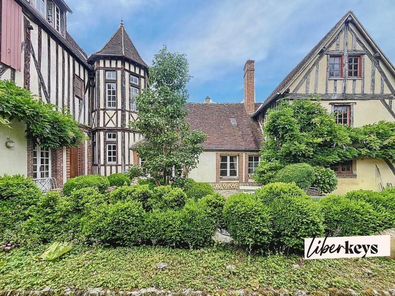 Maison bourgeoise - 264 m² - 9 pièces