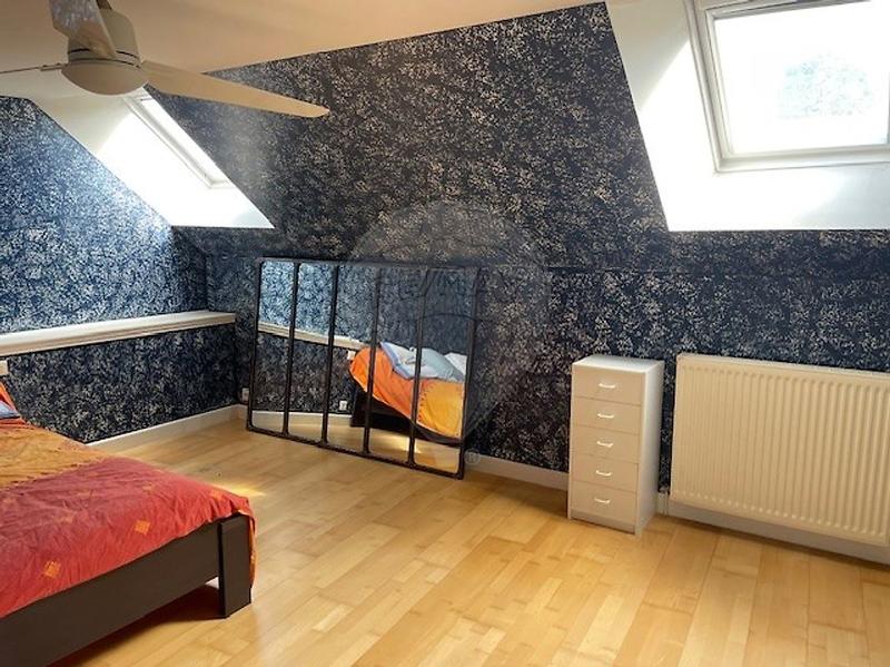 Maison - 140 m² - 5 pièces