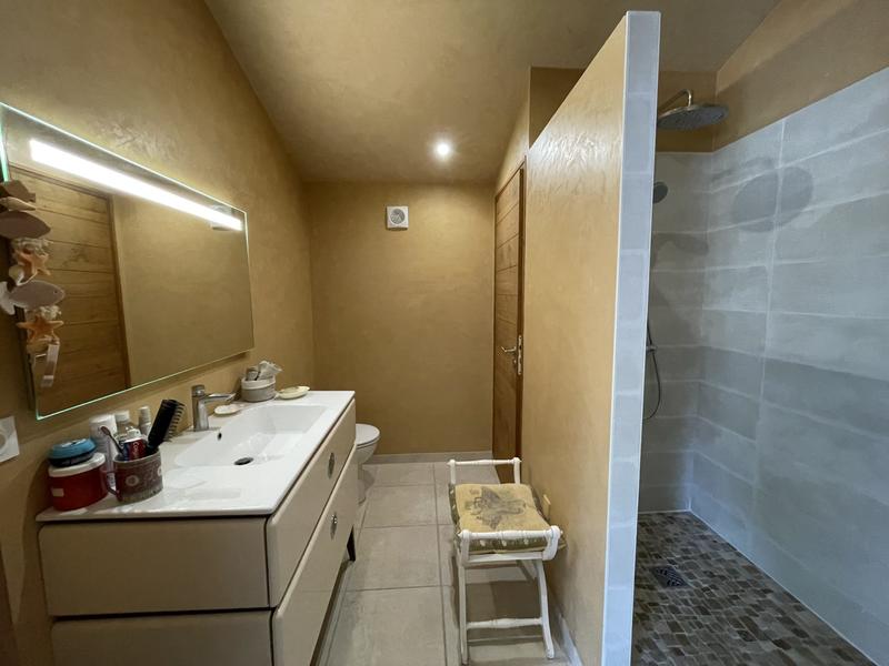 Maison traditionnelle - 210 m² - 6 pièces