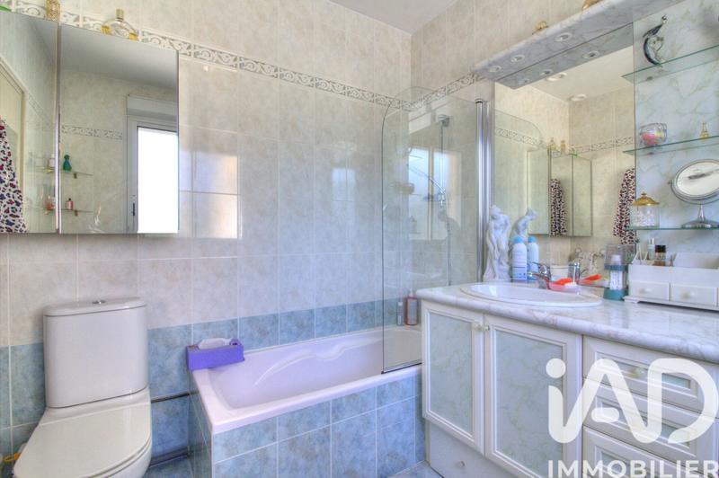 Maison - 210 m² - 7 pièces