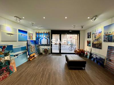 Local commercial - 90 m² - 4 pièces