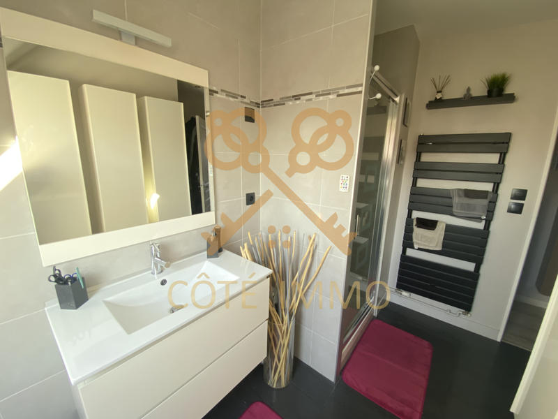 Maison - 80 m² - 4 pièces