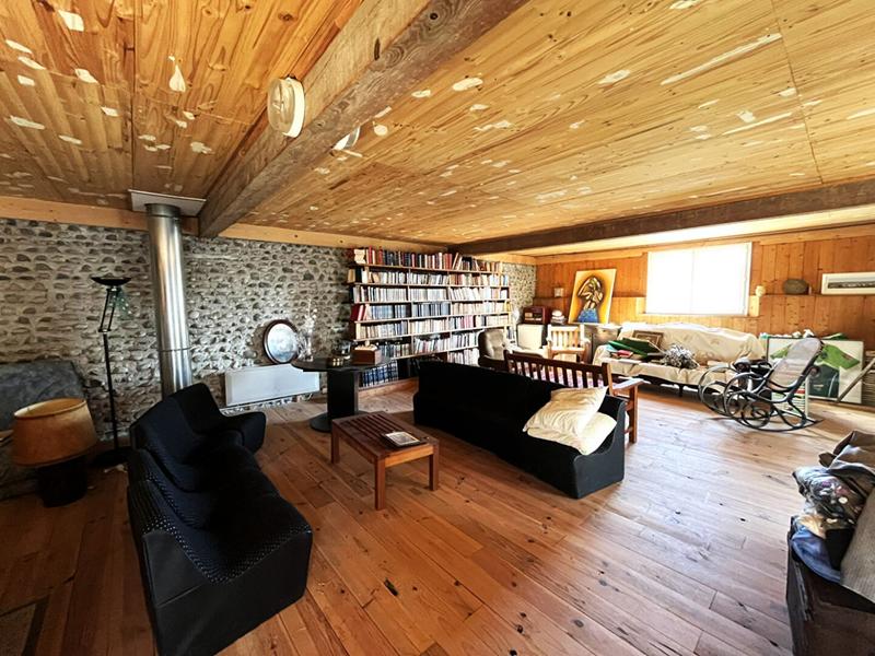 Maison - 383 m² - 11 pièces