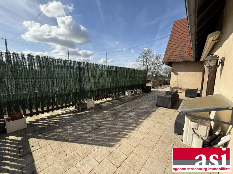 Maison contemporaine - 206 m² - 7 pièces