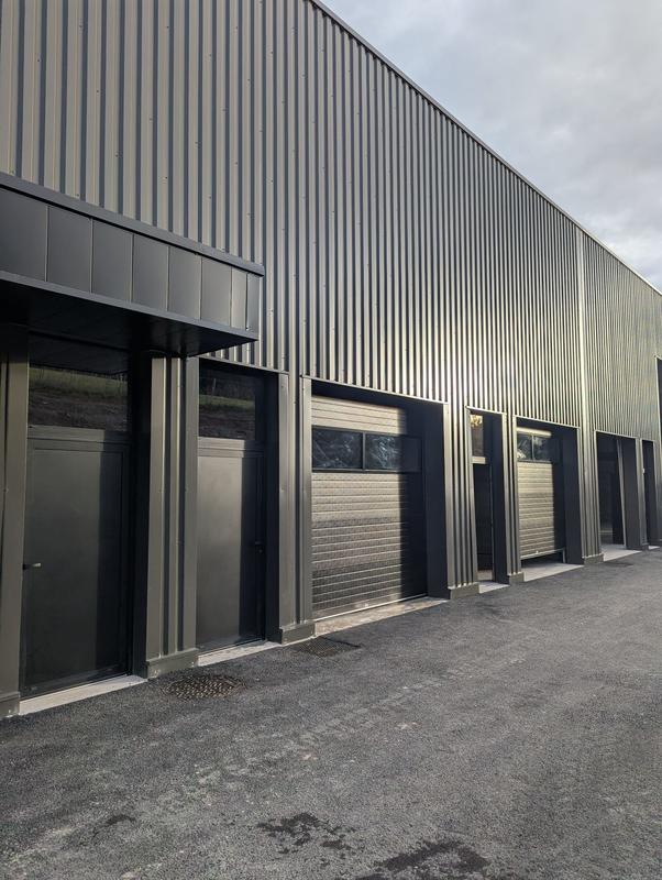 Local commercial - 90 m² - 1 pièce