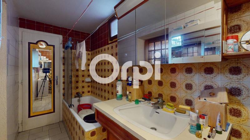 Maison - 168 m² - 7 pièces