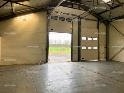 Local d'activité / Entrepôt - 220 m²
