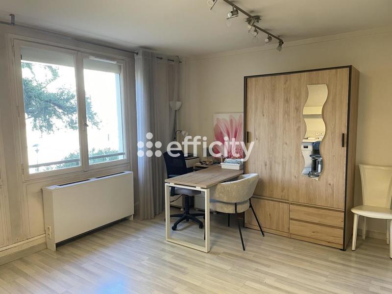 Appartement - 95 m² - 4 pièces