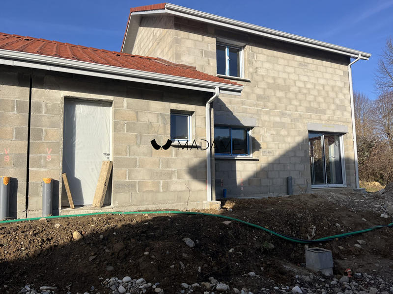 Maison - 100 m² - 4 pièces