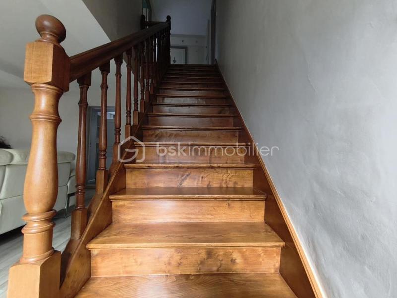 Demeure - 230 m² - 10 pièces