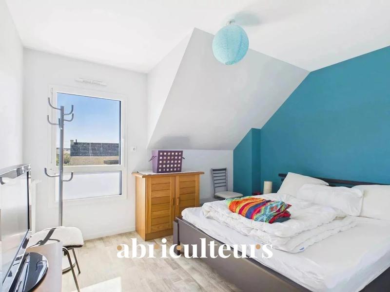 Maison - 186 m² - 9 pièces