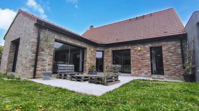 Maison - 162 m² - 6 pièces