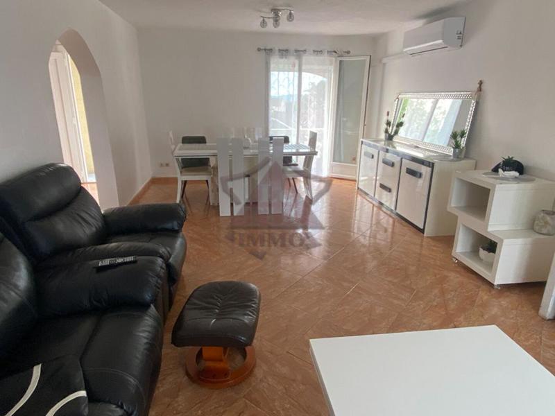 Maison - 99 m² - 6 pièces