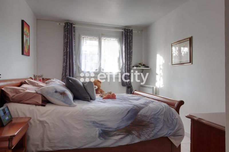 Pavillon - 132 m² - 6 pièces