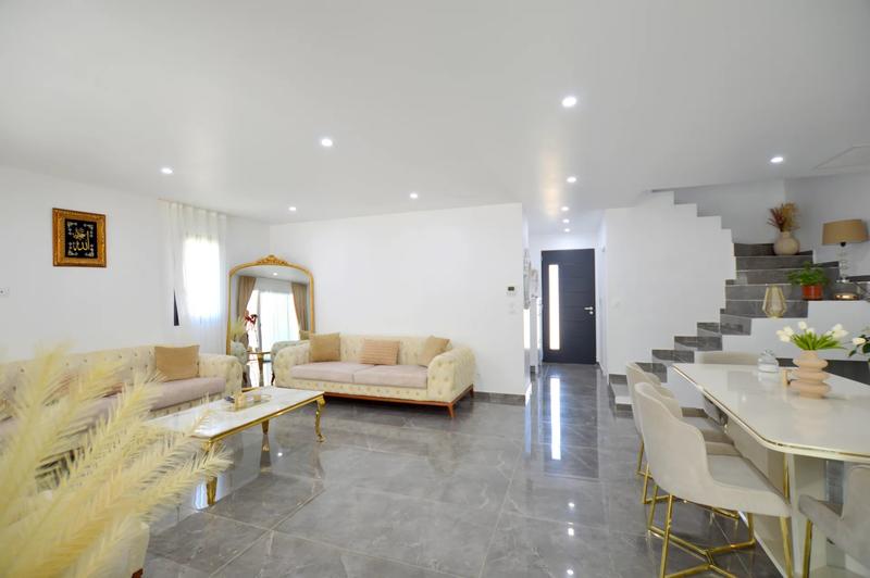 Maison - 139 m² - 5 pièces