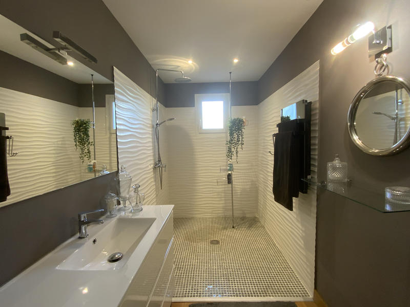 Maison - 210 m² - 6 pièces