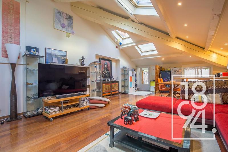 Loft - 72 m² - 2 pièces