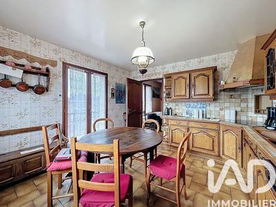 Maison - 180 m² - 6 pièces