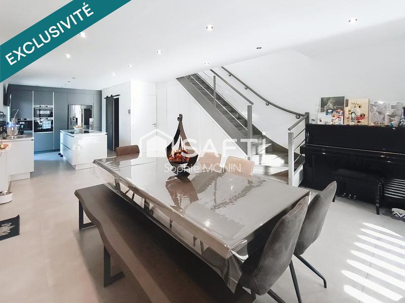 Maison - 140 m² - 6 pièces