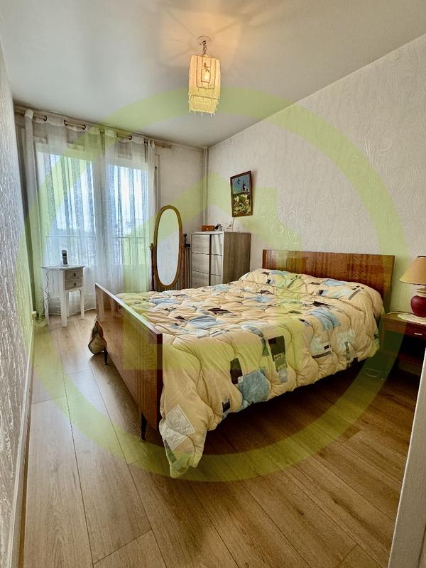 Appartement - 95 m² - 5 pièces