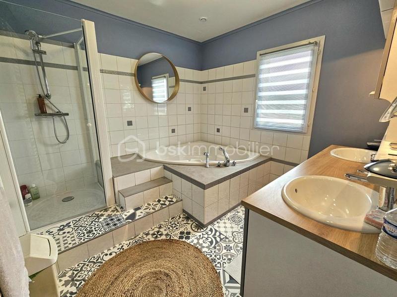 Pavillon - 162 m² - 9 pièces