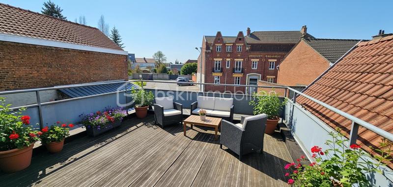 Immeuble - 235 m² - 10 pièces