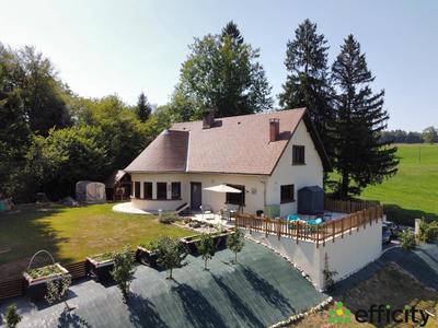 Maison - 160 m² - 4 pièces