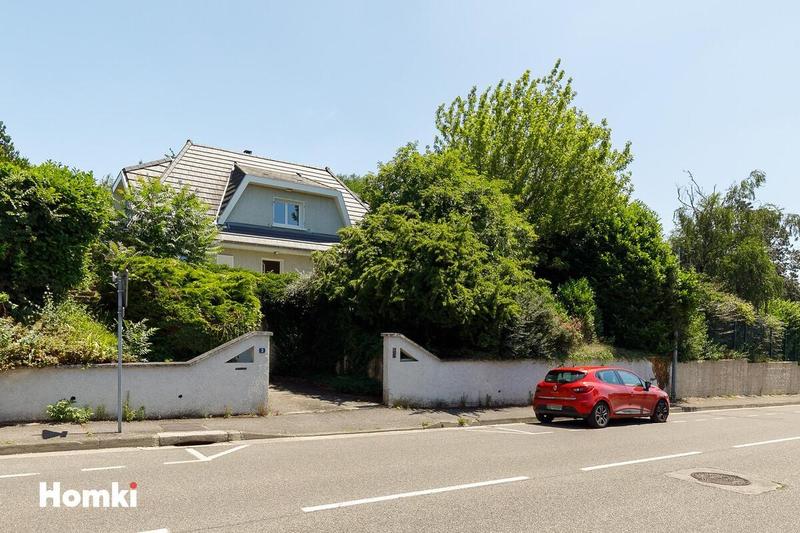 Maison - 140 m² - 6 pièces