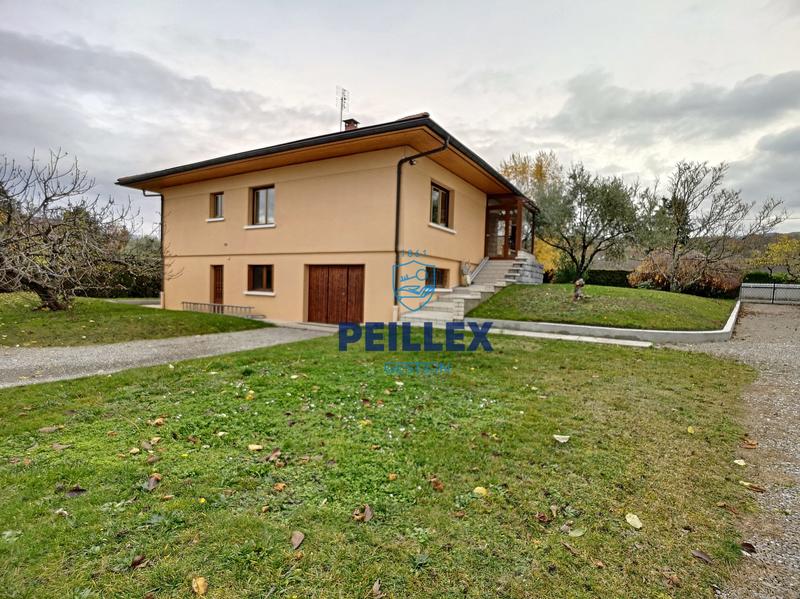 Maison - 122 m² - 6 pièces