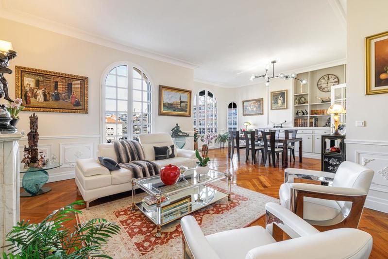 Appartement - 136 m² - 4 pièces