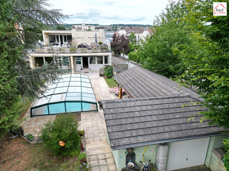 Villa - 418 m² - 10 pièces