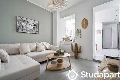 Chambre - 11 m² - 1 pièce