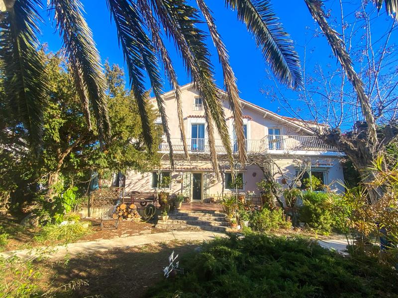 Maison - 172 m² - 7 pièces