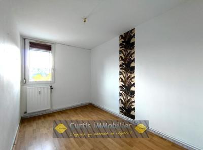 Appartement - 98 m² - 5 pièces