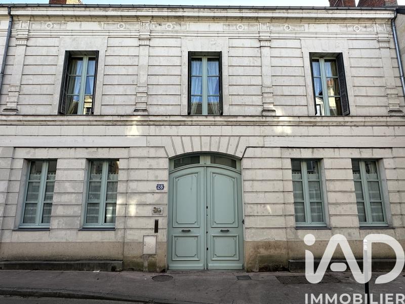 Maison - 295 m² - 13 pièces