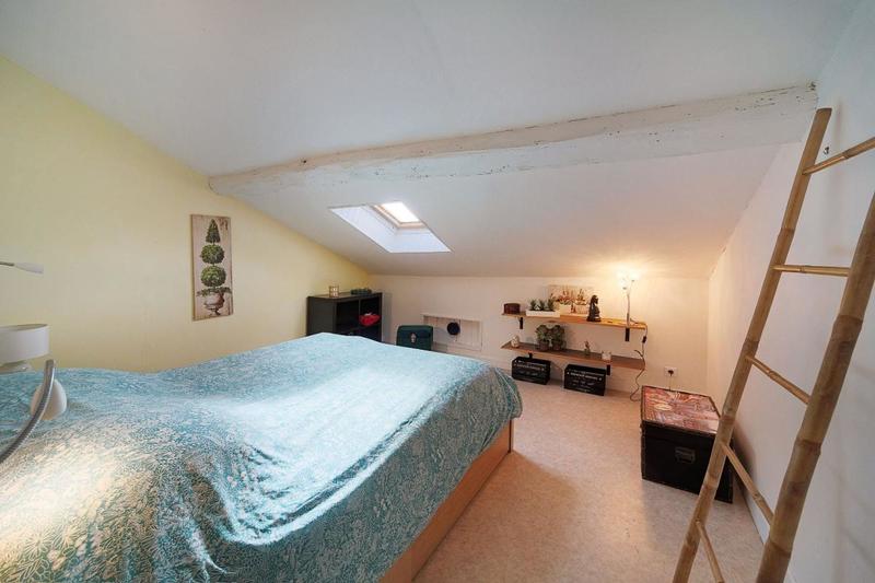 Maison - 200 m² - 7 pièces