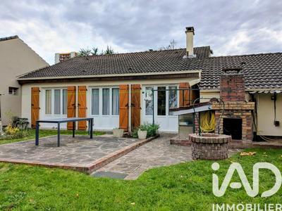 Maison - 93 m² - 4 pièces