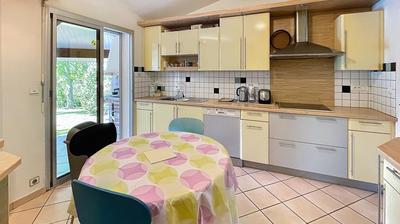 Maison - 197 m² - 5 pièces