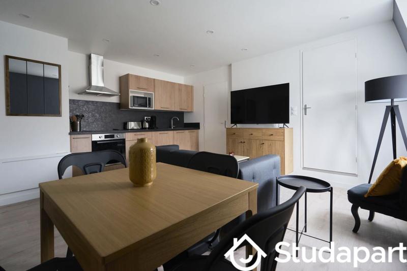 Chambre - 9 m² - 1 pièce