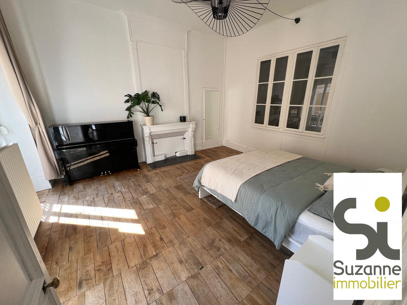 Appartement - 144 m² - 5 pièces