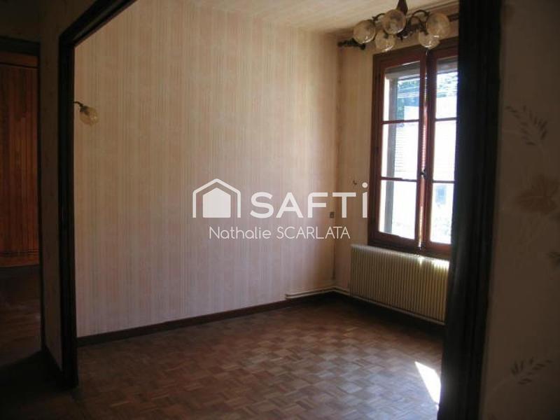 Maison - 92 m² - 5 pièces