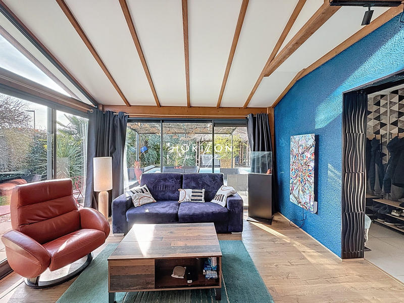 Maison contemporaine - 200 m² - 8 pièces