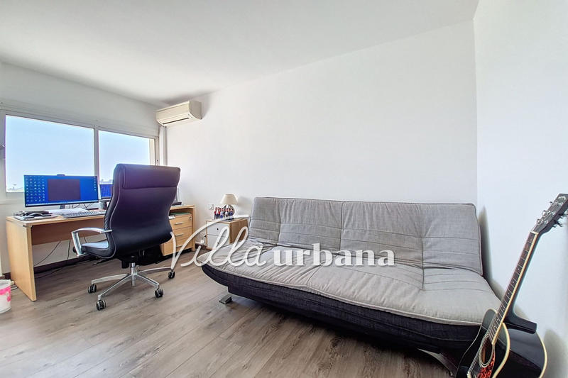 Maison - 218 m² - 6 pièces