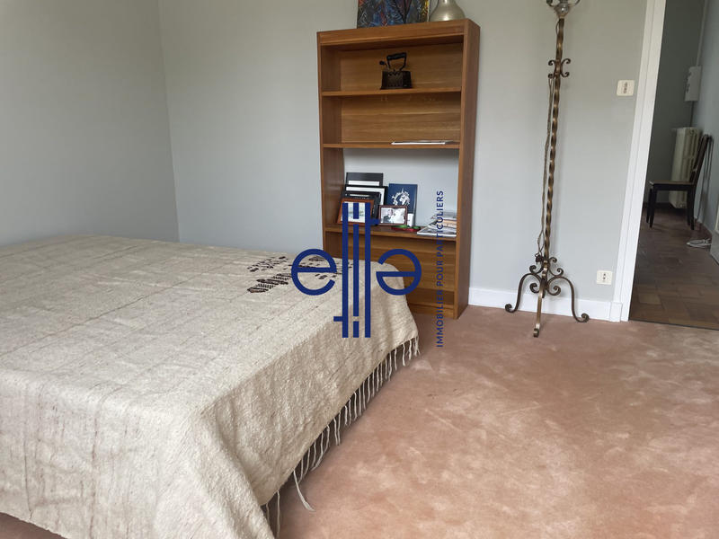 Maison - 203 m² - 7 pièces