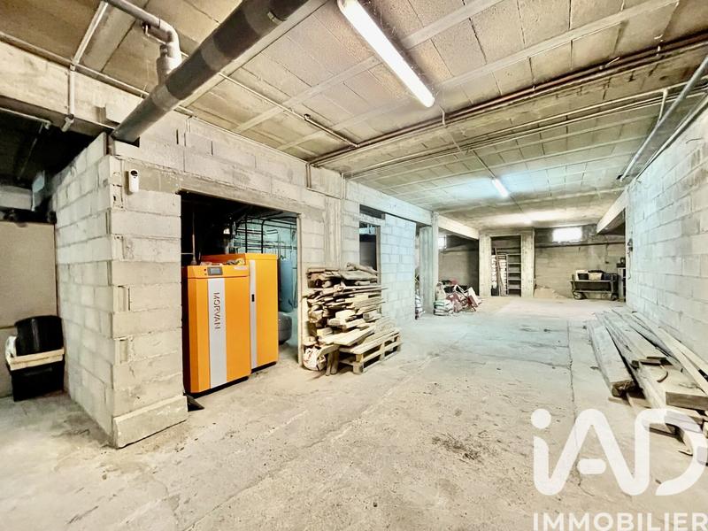 Maison - 221 m² - 11 pièces