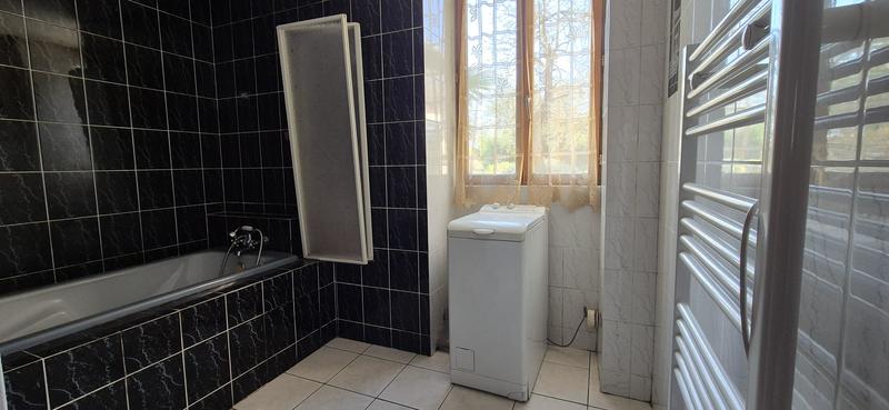 Villa - 203 m² - 11 pièces